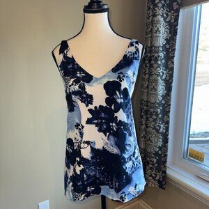 Chic by Jacob Blouse blue and white top shirt Women's Size M